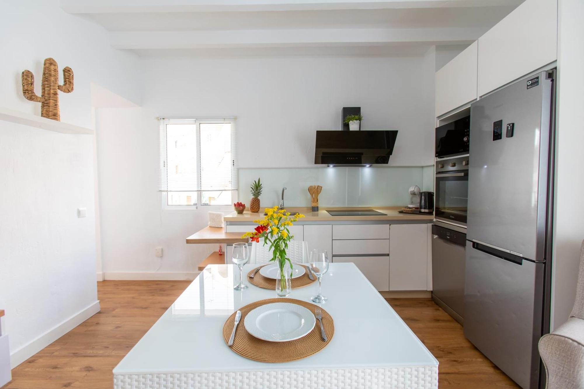 Boutique Rooms Playa Burriana Nerja Exterior photo