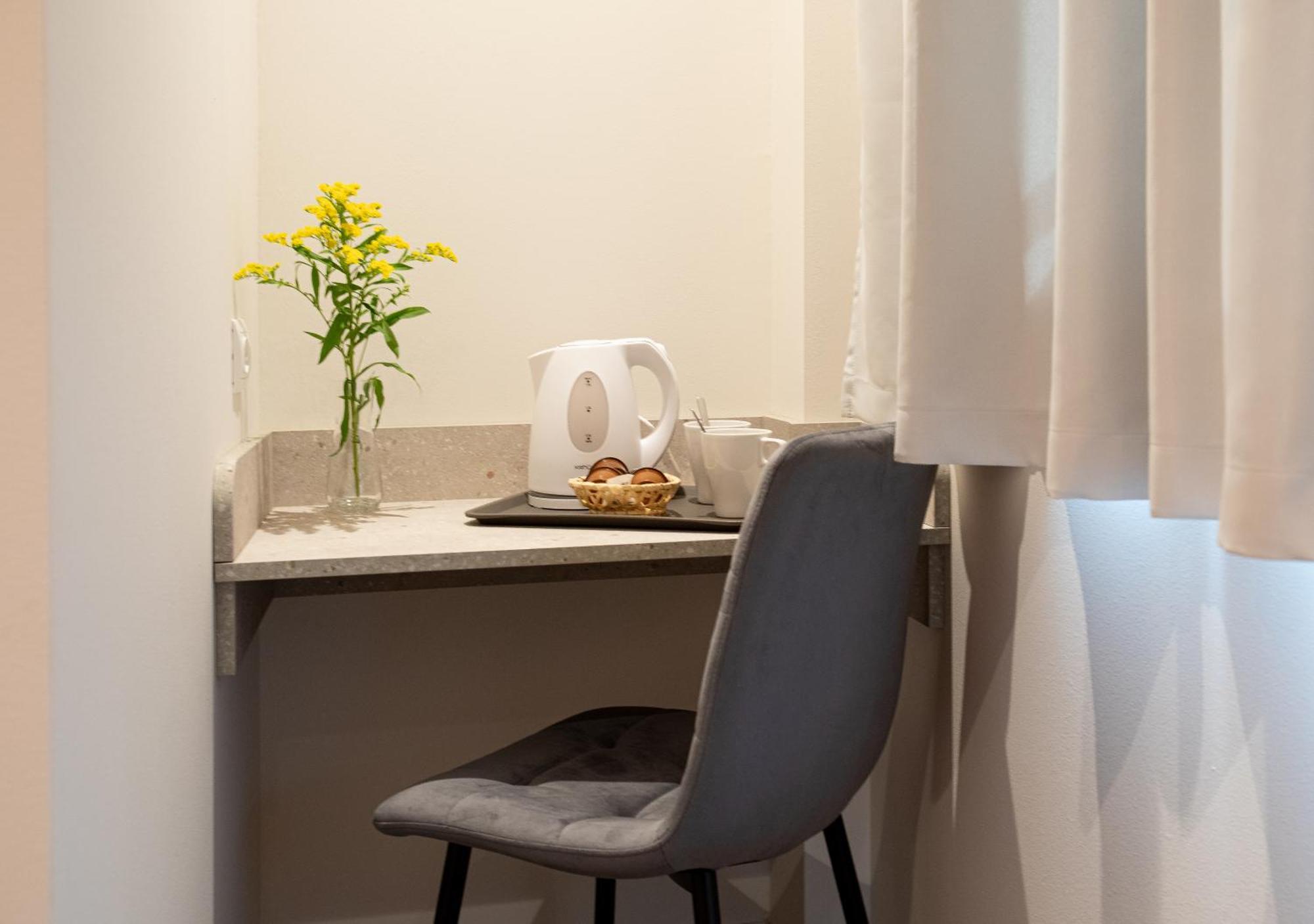 Boutique Rooms Playa Burriana Nerja Exterior photo