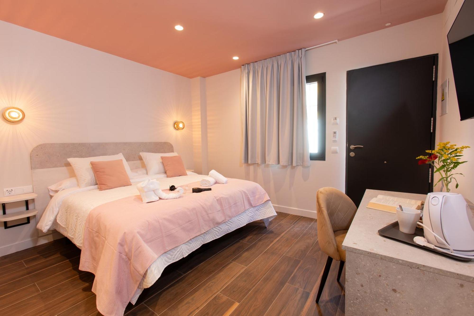 Boutique Rooms Playa Burriana Nerja Exterior photo