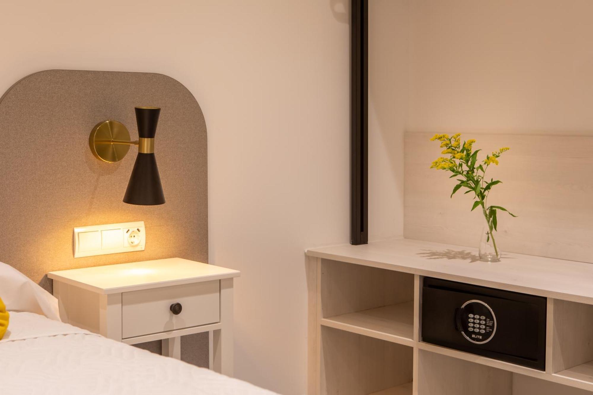 Boutique Rooms Playa Burriana Nerja Exterior photo