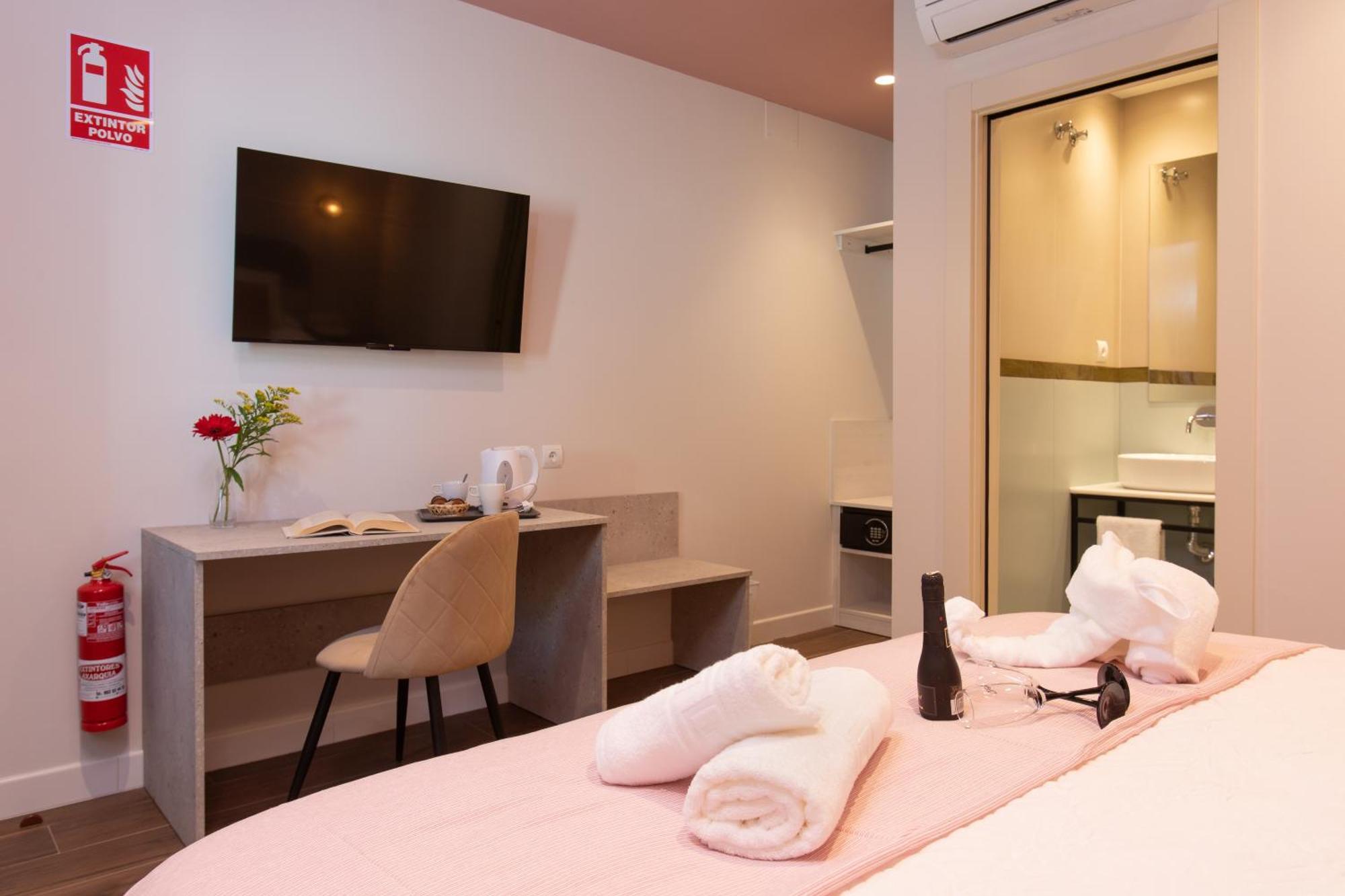 Boutique Rooms Playa Burriana Nerja Exterior photo
